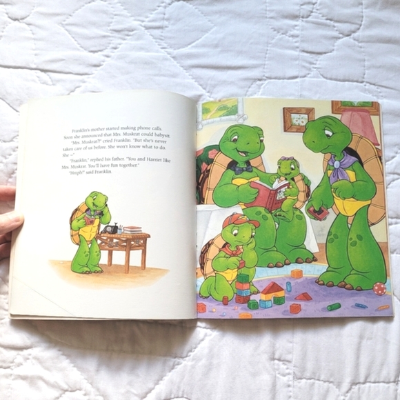 3/$15 🌸 Franklin: Franklin & The Babysitter - Picture 7 of 9